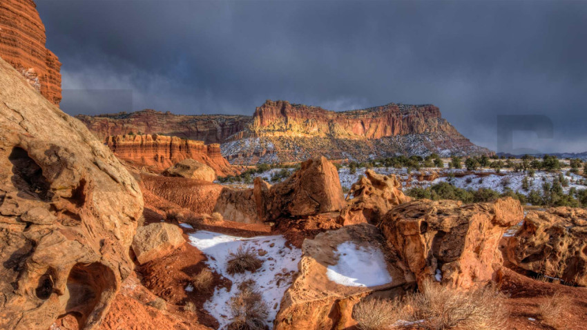 CapitolReefSnow